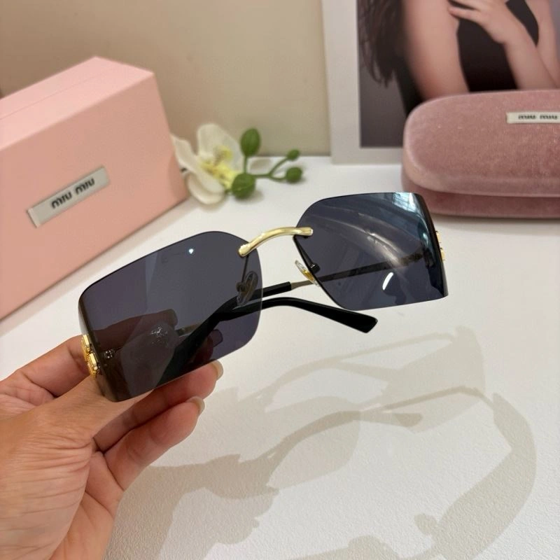 Miu Miu Sunglasses RelaxedFit 281463