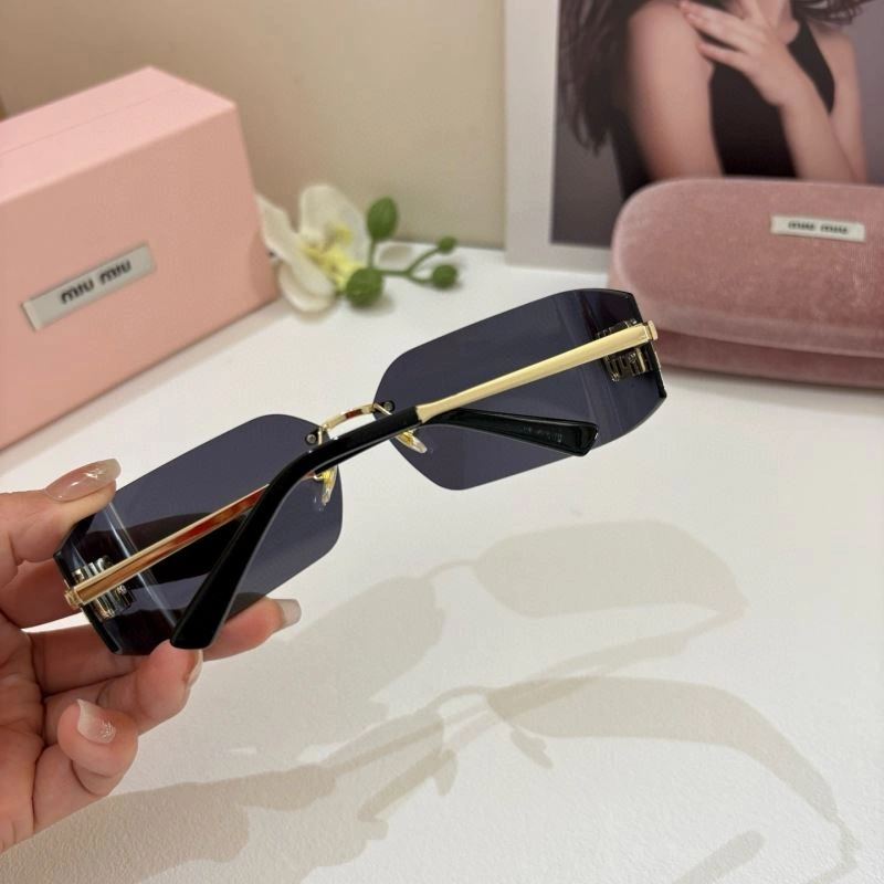Miu Miu Sunglasses RelaxedFit 281463