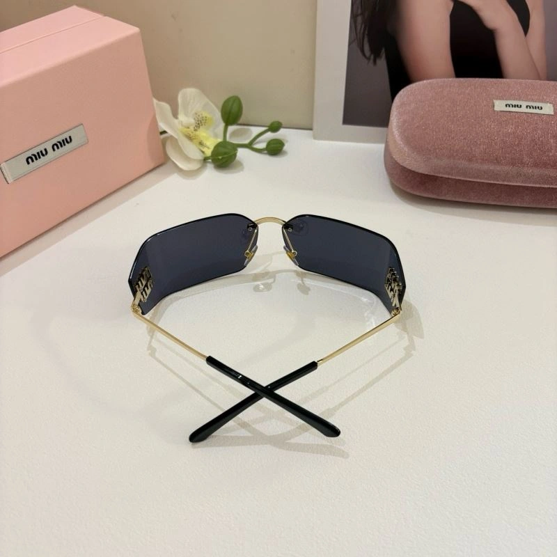 Miu Miu Sunglasses RelaxedFit 281463