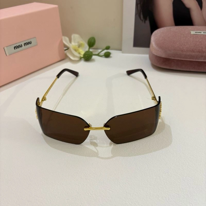 Miu Miu Sunglasses GoAnywhere 281442