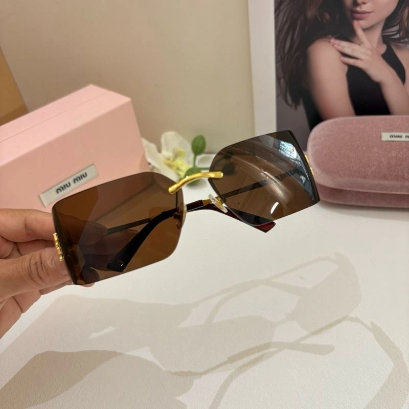 Miu Miu Sunglasses GoAnywhere 281442