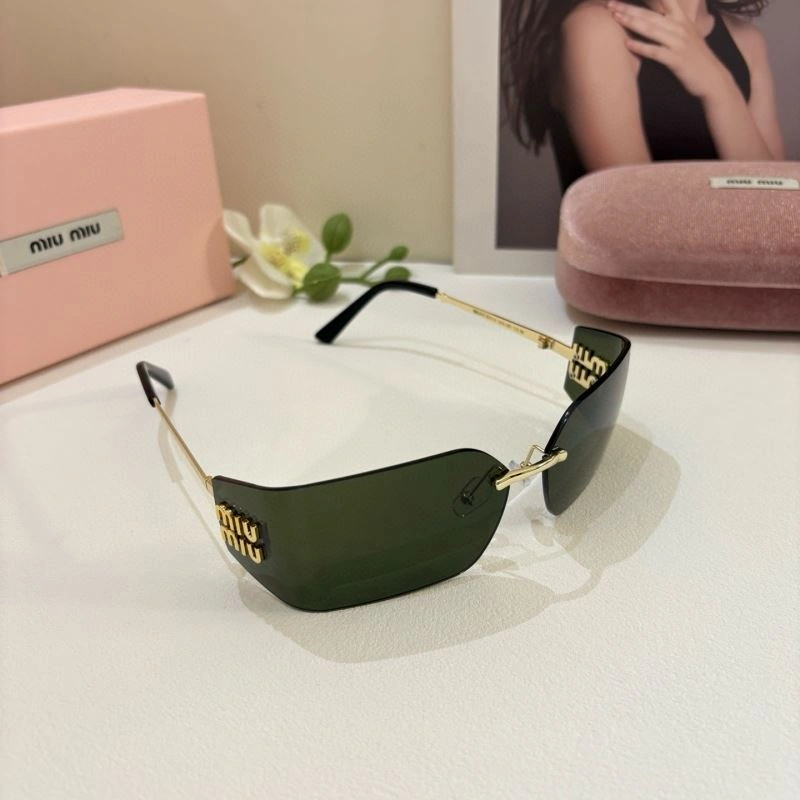 Comfortable Miu Miu Sunglasses 281434