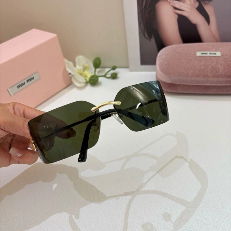 Comfortable Miu Miu Sunglasses 281434