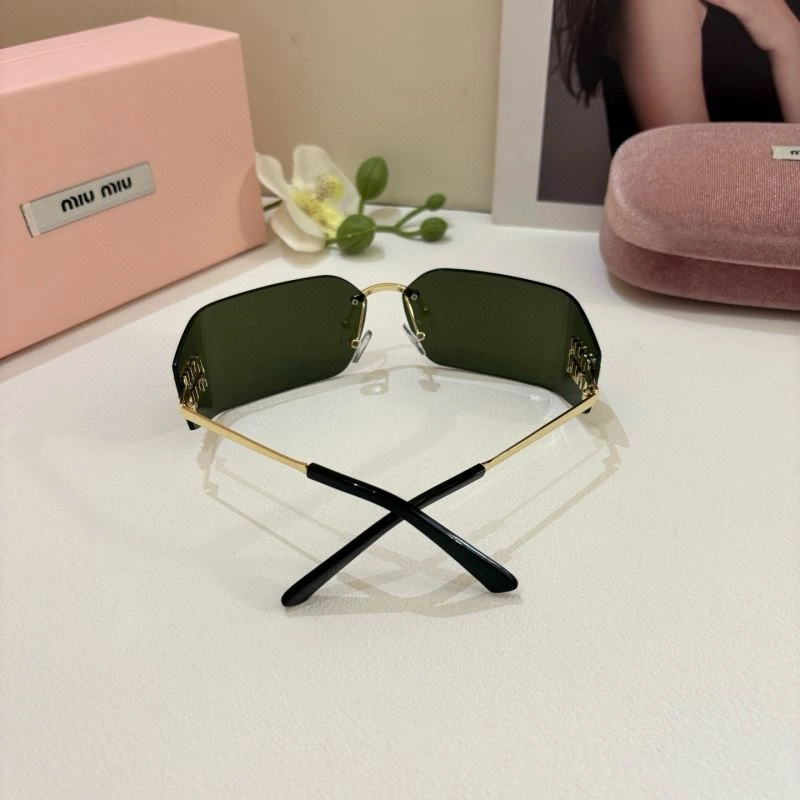 Comfortable Miu Miu Sunglasses 281434