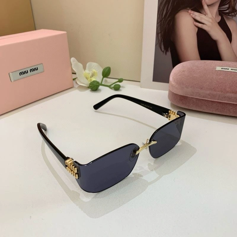 OdorResistant Miu Miu Sunglasses 281435