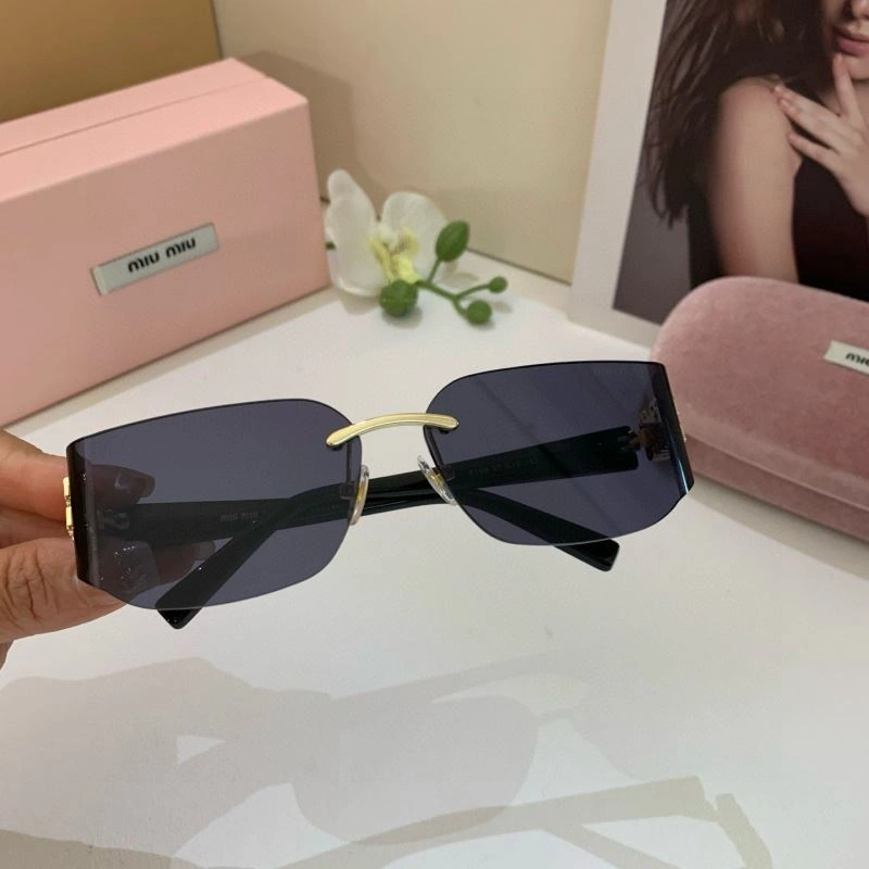 OdorResistant Miu Miu Sunglasses 281435