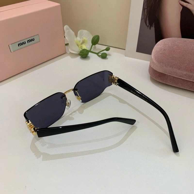 OdorResistant Miu Miu Sunglasses 281435