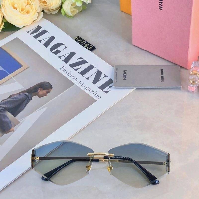 Efficient Miu Miu Sunglasses 281458