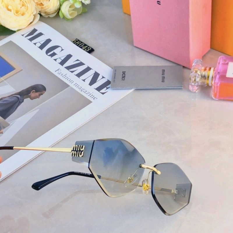 Efficient Miu Miu Sunglasses 281458
