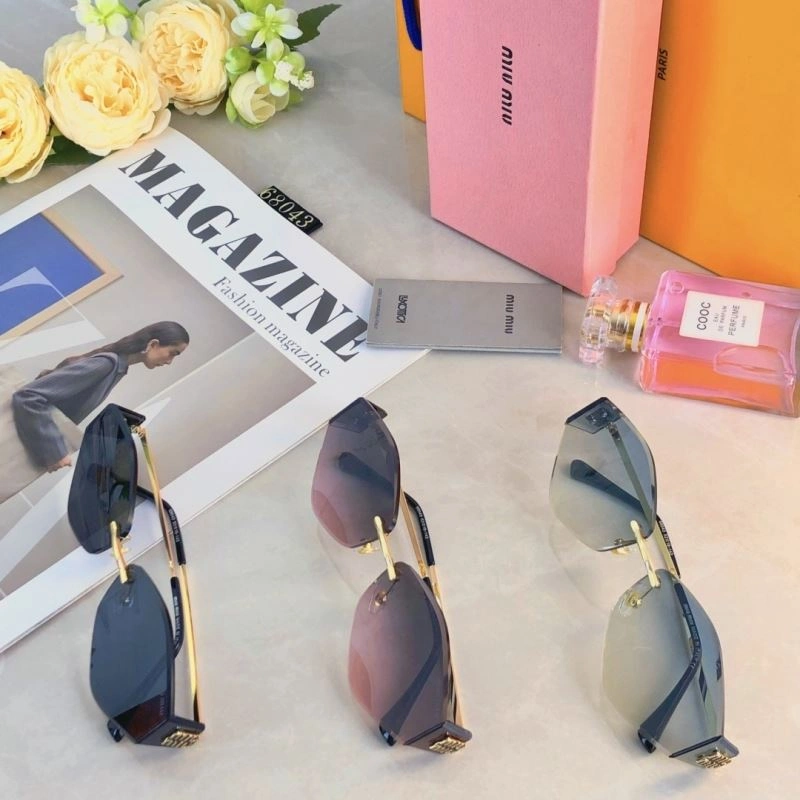 Efficient Miu Miu Sunglasses 281458