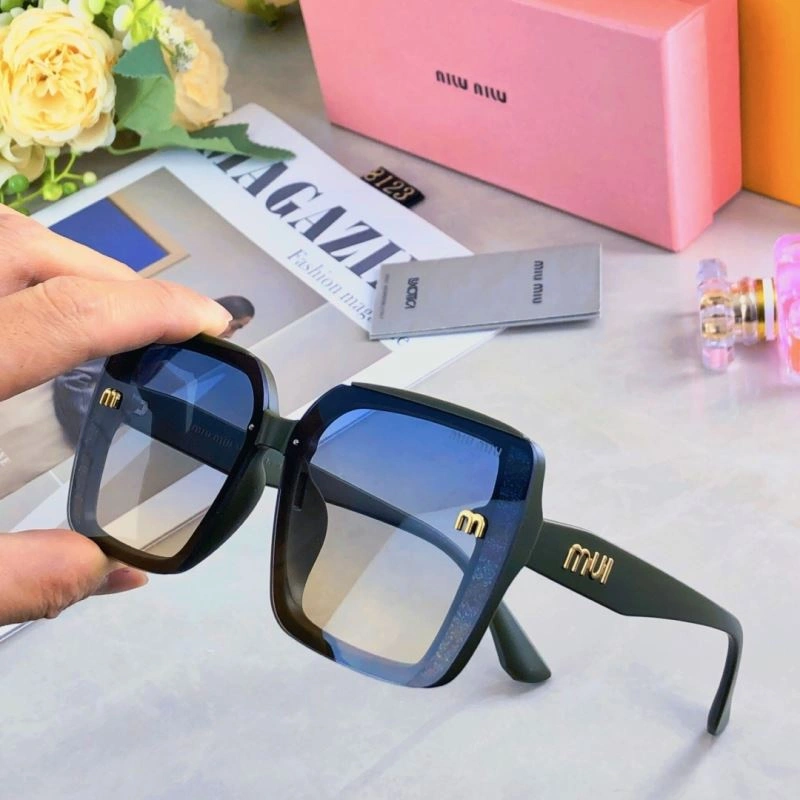 Unisex Miu Miu Sunglasses 281446