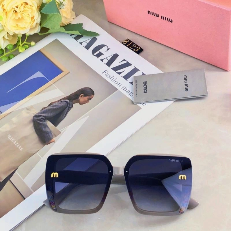 Unisex Miu Miu Sunglasses 281446