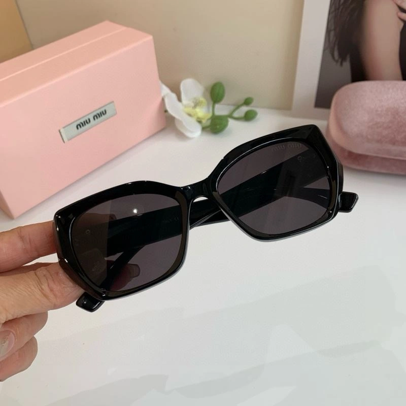 Miu Miu Sunglasses Seasonal 281441