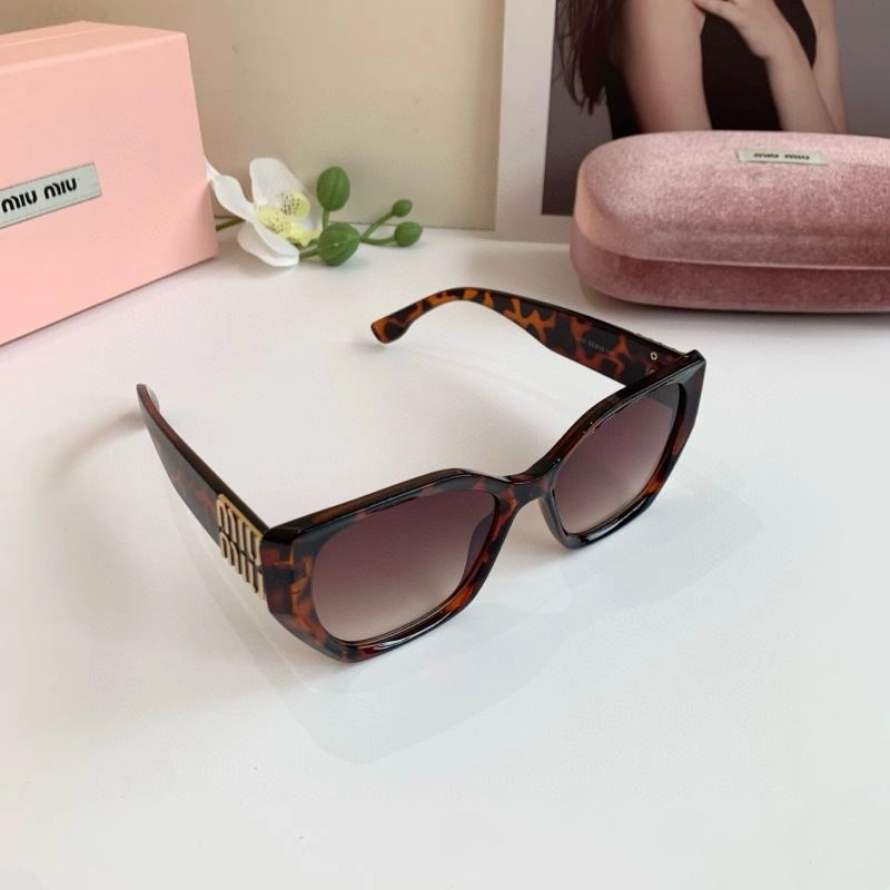 Miu Miu Sunglasses Sporty 281451
