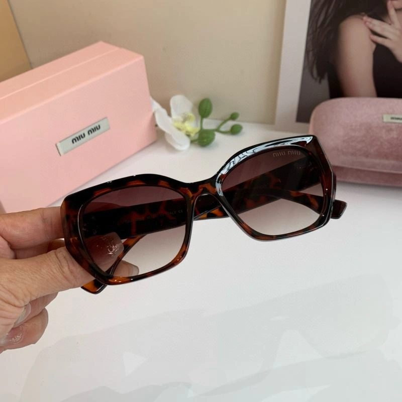 Miu Miu Sunglasses Sporty 281451
