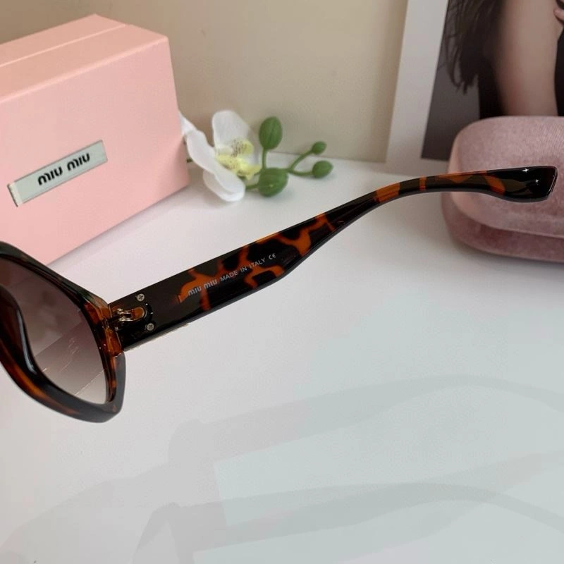 Miu Miu Sunglasses Sporty 281451