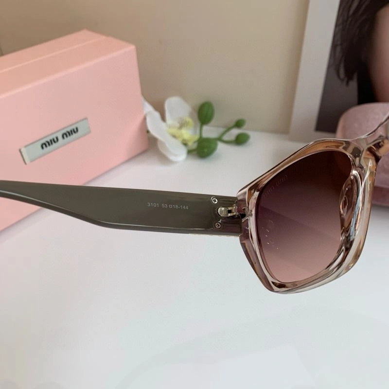 Miu Miu Sunglasses ComfortFit 281443