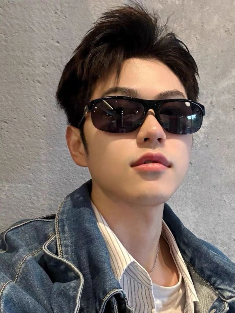 Miu Miu Sunglasses Efficient 281452