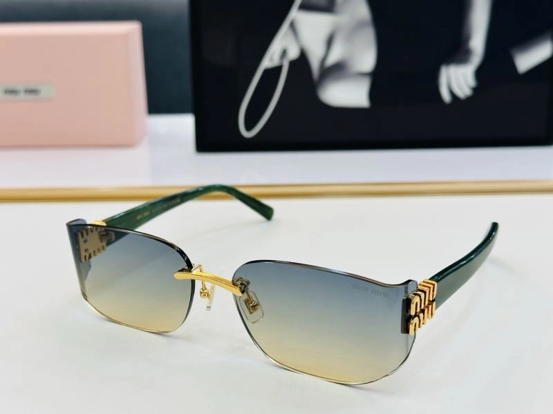 Miu Miu Sunglasses Elegant 281462