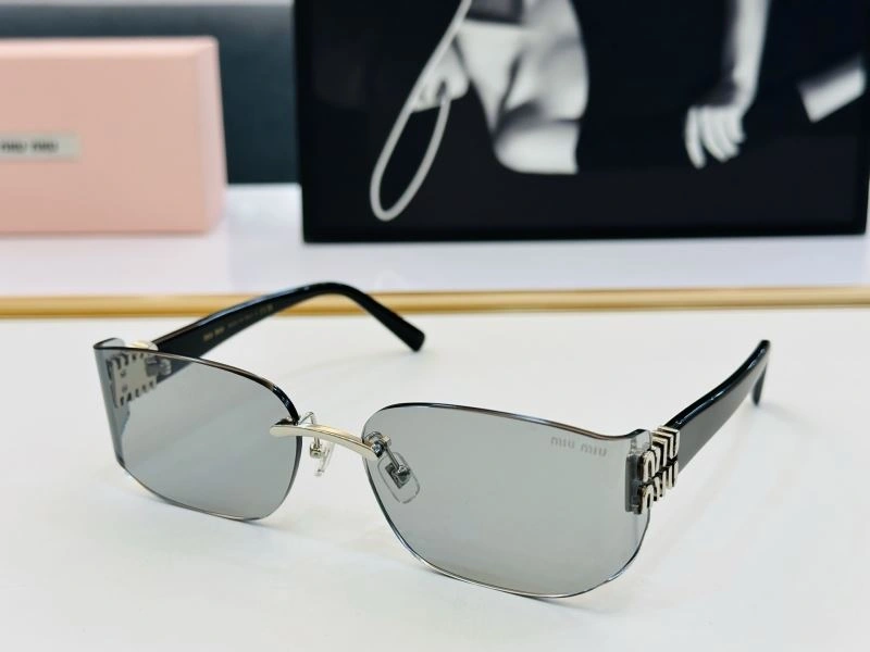 Miu Miu Sunglasses Elegant 281462