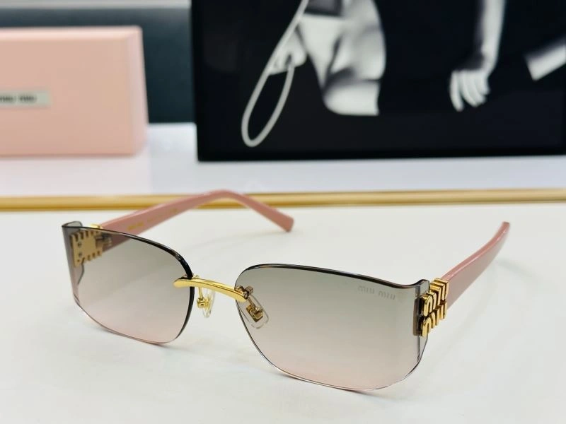 Miu Miu Sunglasses Elegant 281462