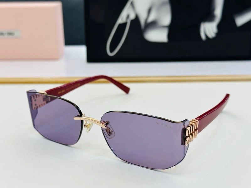 Miu Miu Sunglasses Elegant 281462