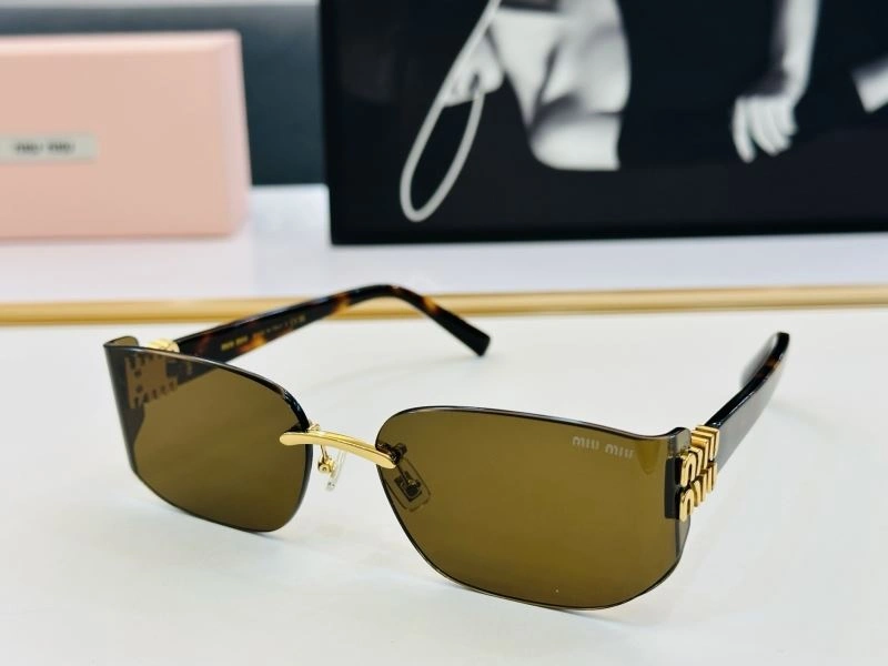 Miu Miu Sunglasses Elegant 281462