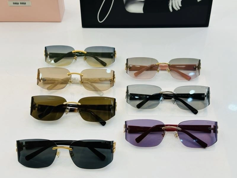 Miu Miu Sunglasses Elegant 281462
