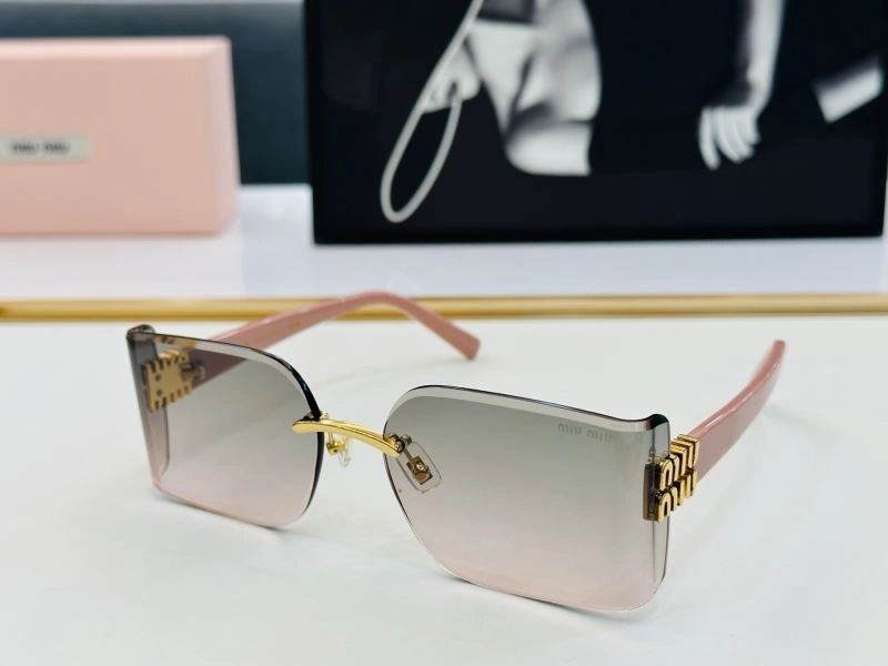 Bold Miu Miu Sunglasses 281455