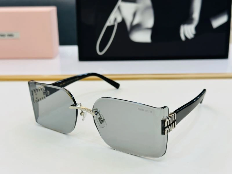Bold Miu Miu Sunglasses 281455
