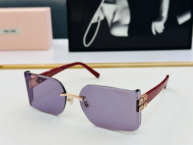 Bold Miu Miu Sunglasses 281455