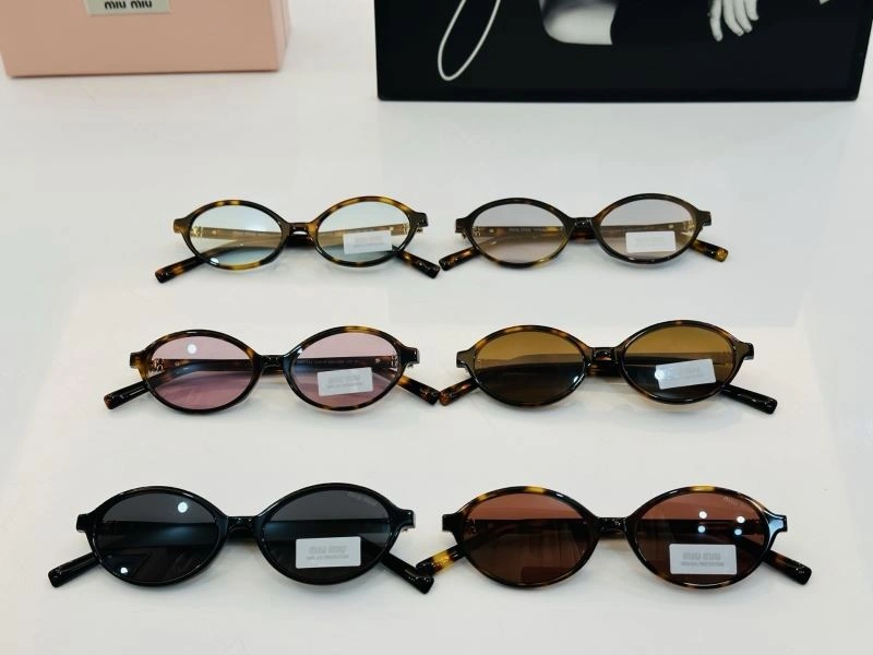 Miu Miu Sunglasses Minimalist 281430
