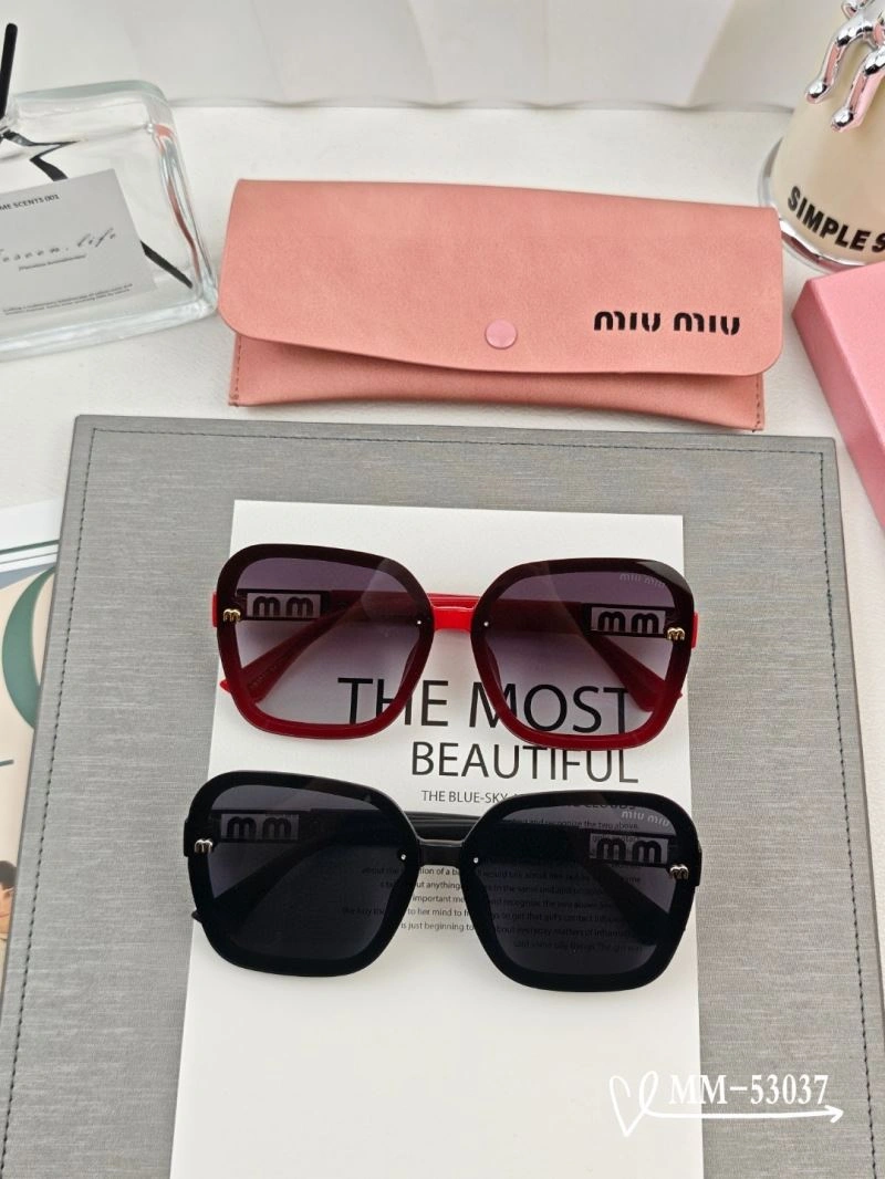 Miu Miu Sunglasses Lightweight 281423