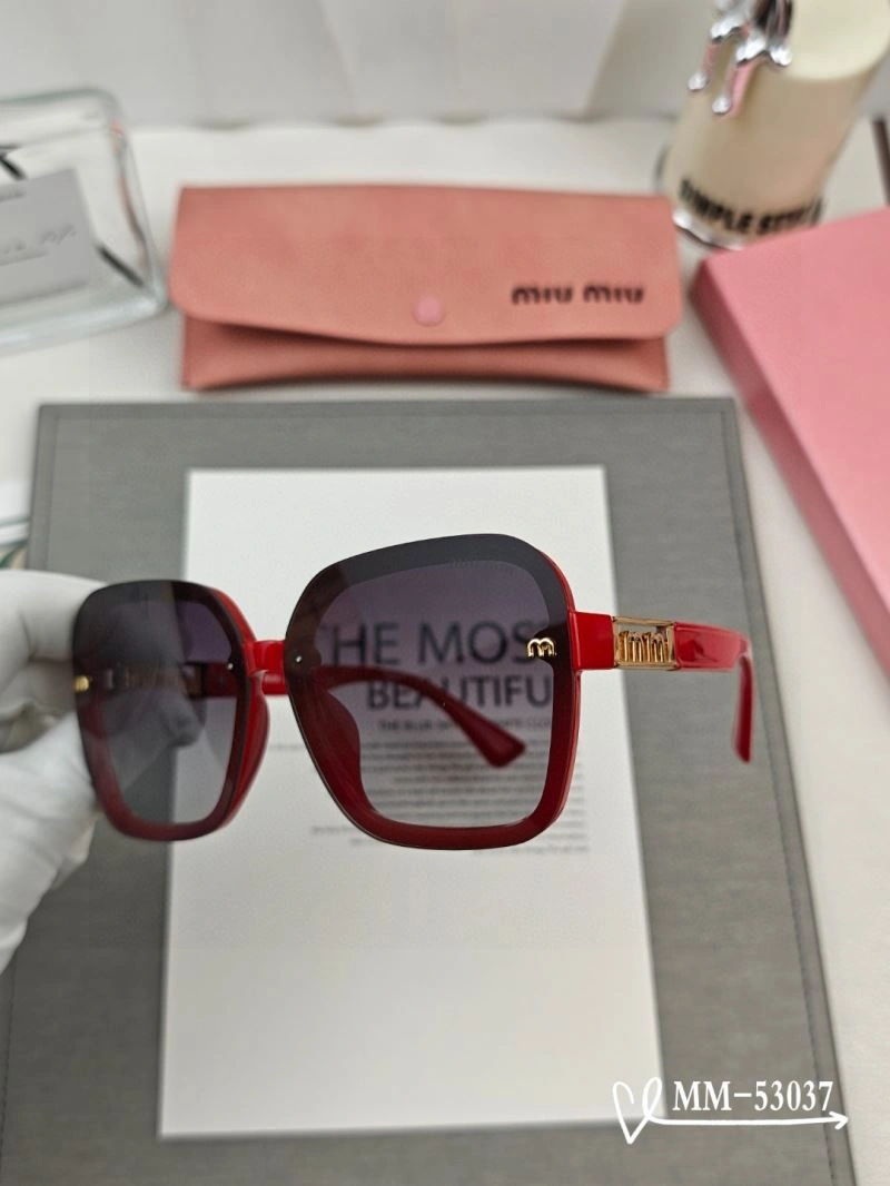 Miu Miu Sunglasses Lightweight 281423