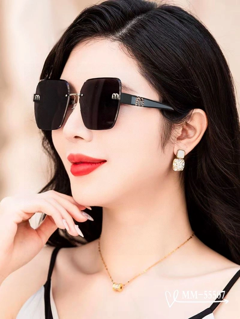Compact Miu Miu Sunglasses 281424