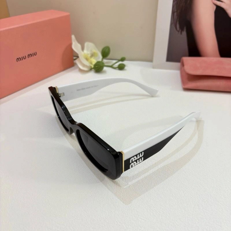 Sophisticated Miu Miu Sunglasses 281420