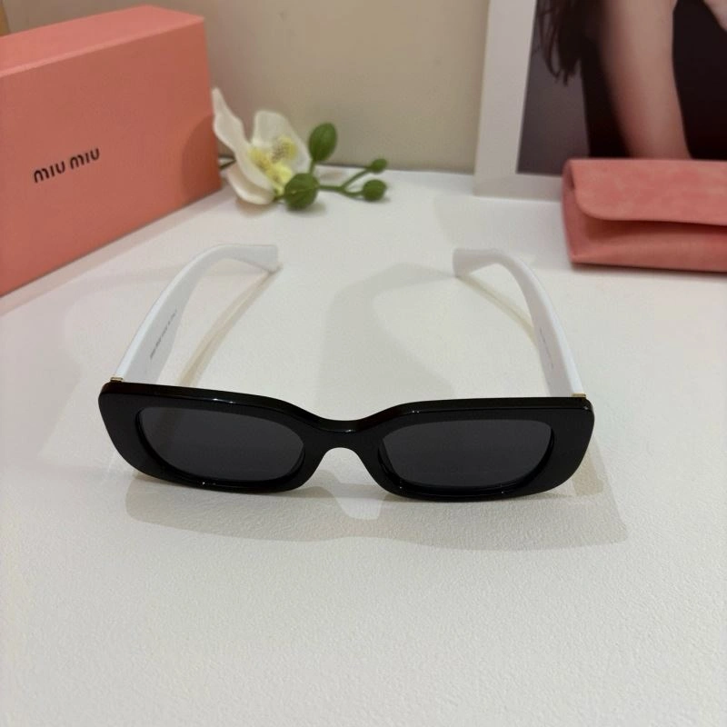 Sophisticated Miu Miu Sunglasses 281420