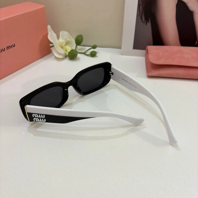 Sophisticated Miu Miu Sunglasses 281420