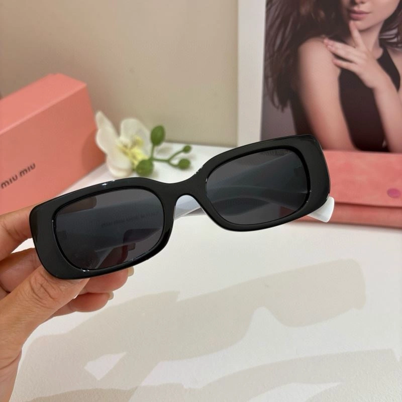 Sophisticated Miu Miu Sunglasses 281420