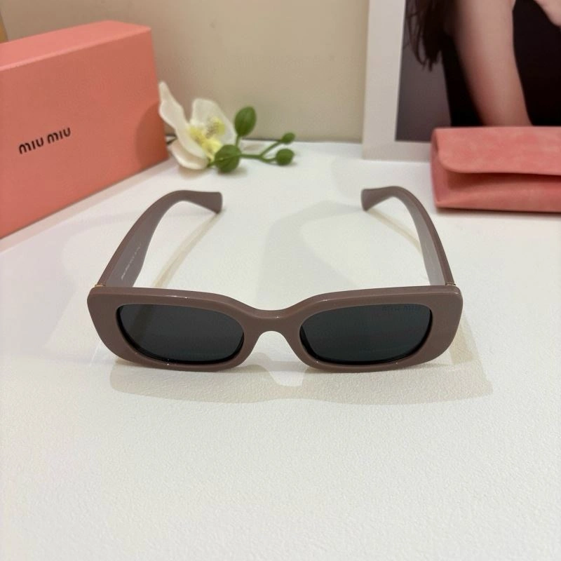 Miu Miu Sunglasses Seasonal 281392