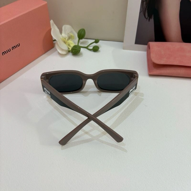 Miu Miu Sunglasses Seasonal 281392