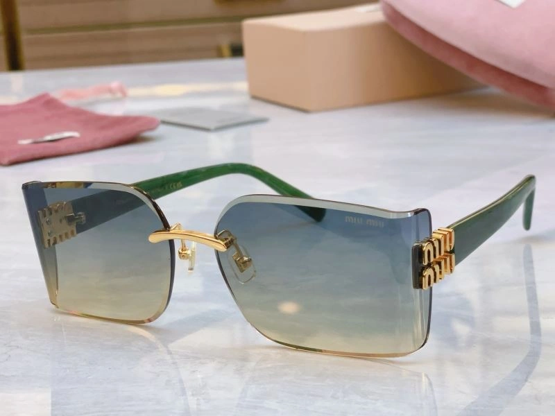 Miu Miu Sunglasses Comfortable 281419