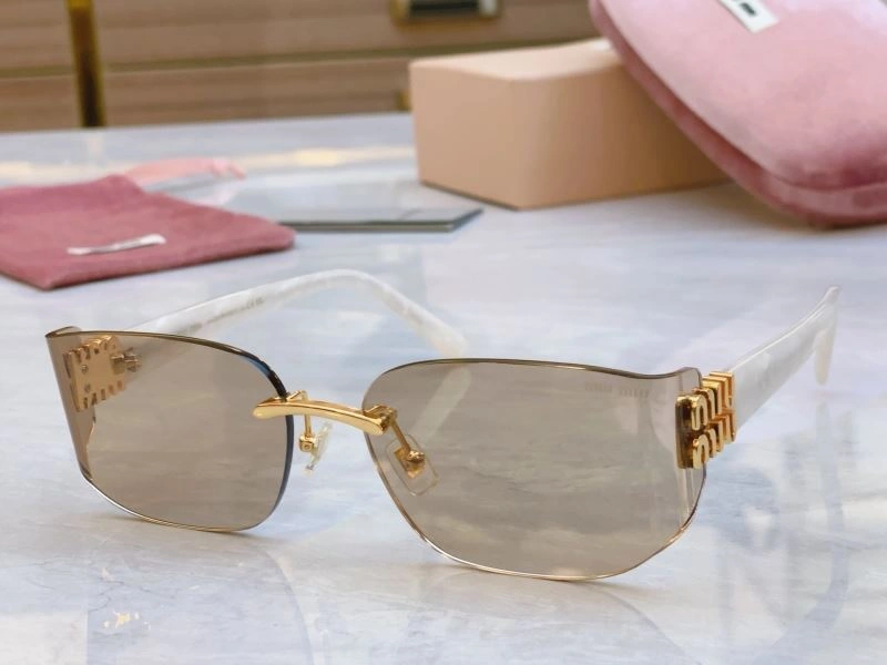 Miu Miu Sunglasses StreetReady 281400
