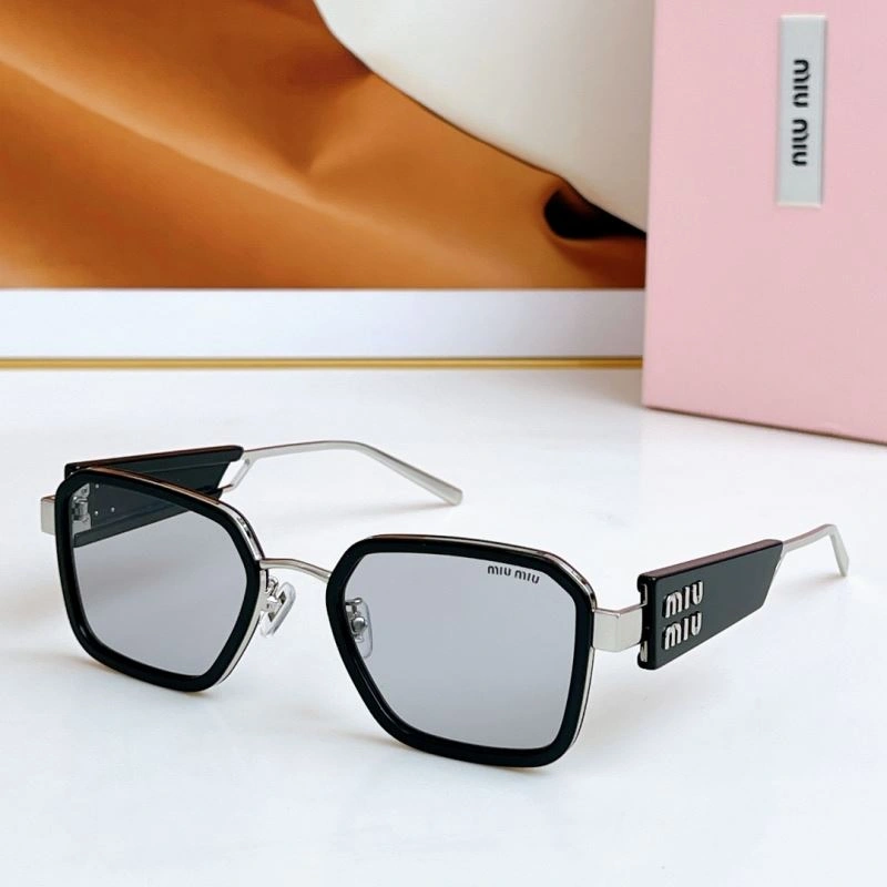 Miu Miu Sunglasses Vibrant 281418