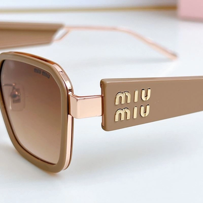 Miu Miu Sunglasses Vibrant 281418