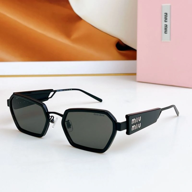 DailyWear Miu Miu Sunglasses 281413