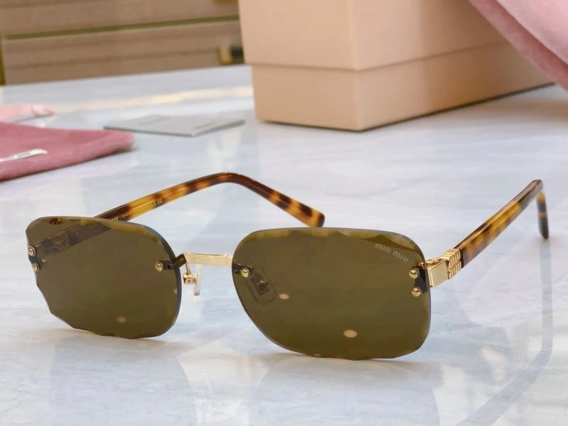 Miu Miu Sunglasses Sporty 281405