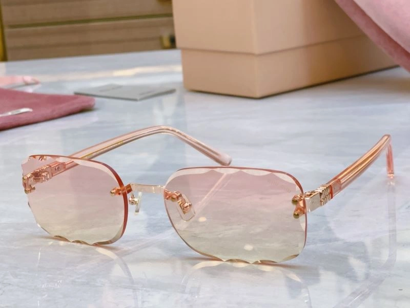 Miu Miu Sunglasses Sporty 281405