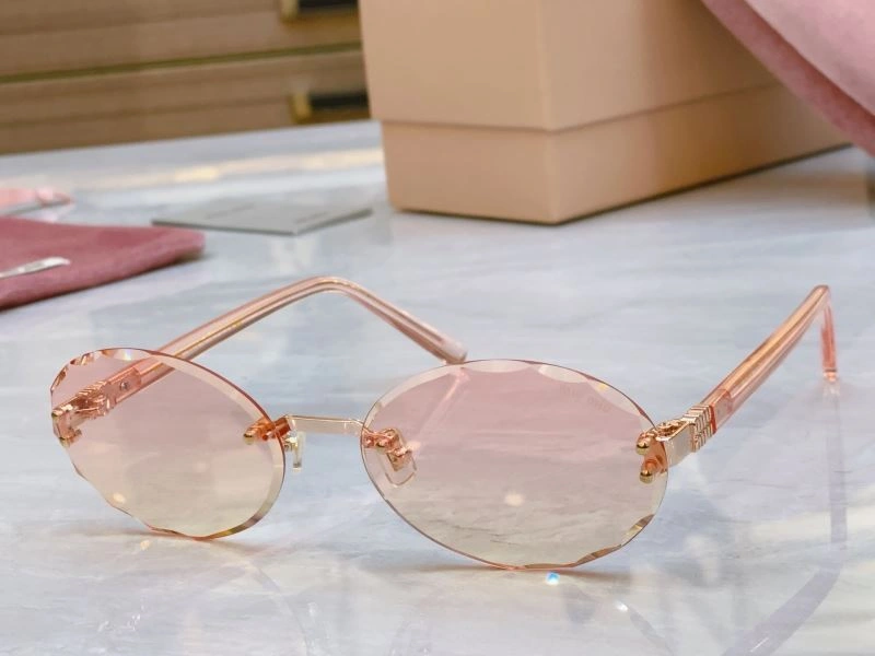 Chic Miu Miu Sunglasses 281406