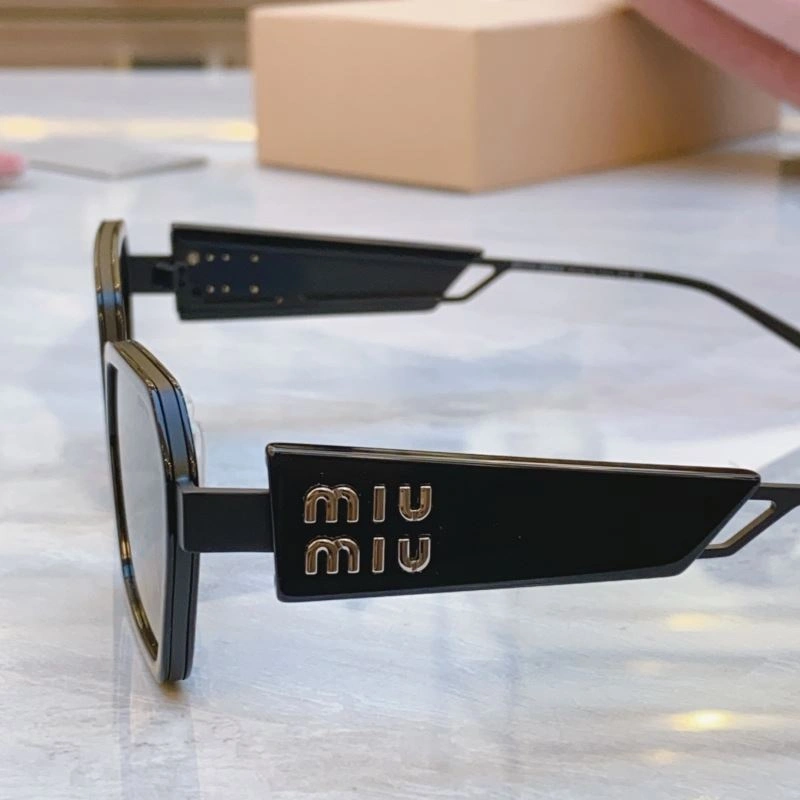 Miu Miu Sunglasses OnTrend 281412